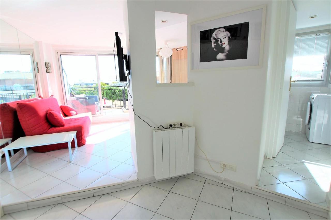 Nice Apartment Last Floor With Terrace And Clear View On The Sea Cannes Exteriör bild